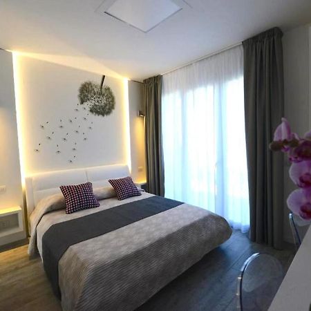 La Brise Hotel Марина ди Пиетрасанта Екстериор снимка