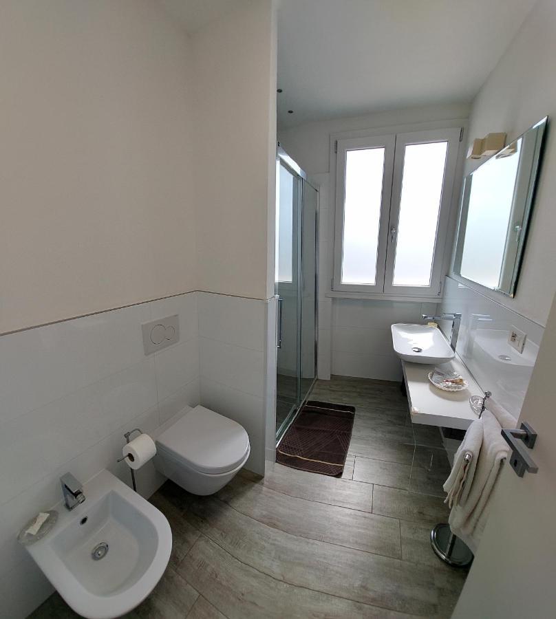 La Brise Hotel Марина ди Пиетрасанта Екстериор снимка