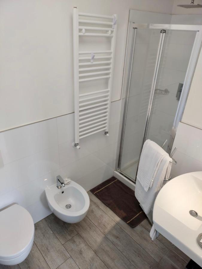 La Brise Hotel Марина ди Пиетрасанта Екстериор снимка