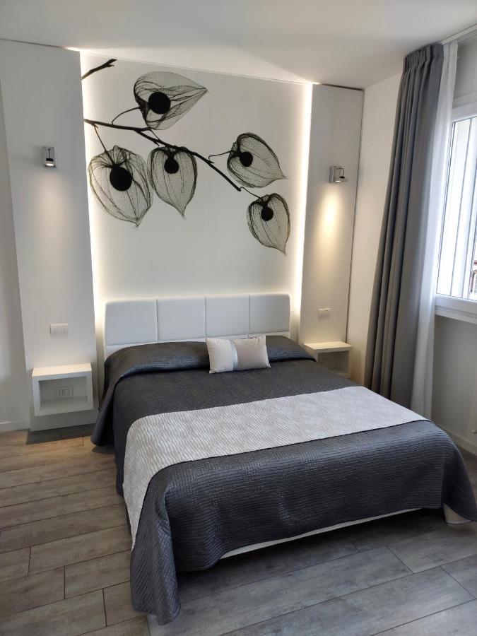 La Brise Hotel Марина ди Пиетрасанта Екстериор снимка
