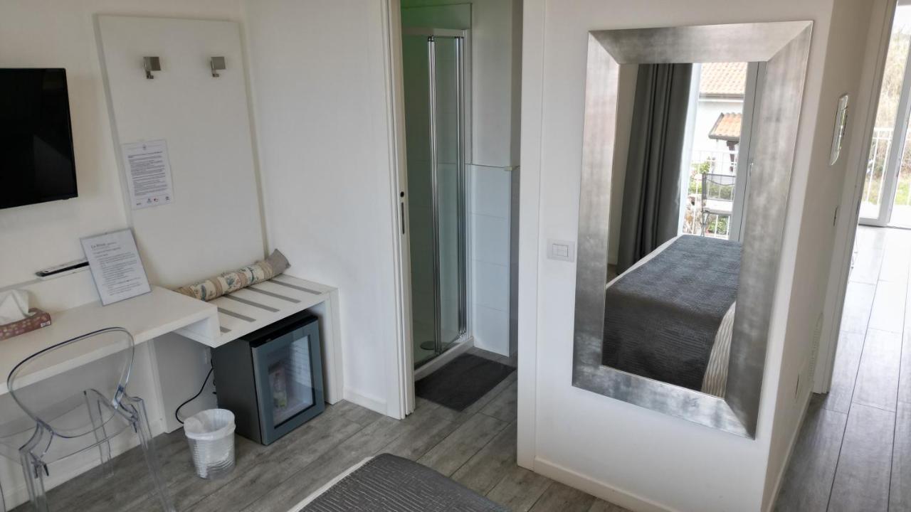 La Brise Hotel Марина ди Пиетрасанта Екстериор снимка
