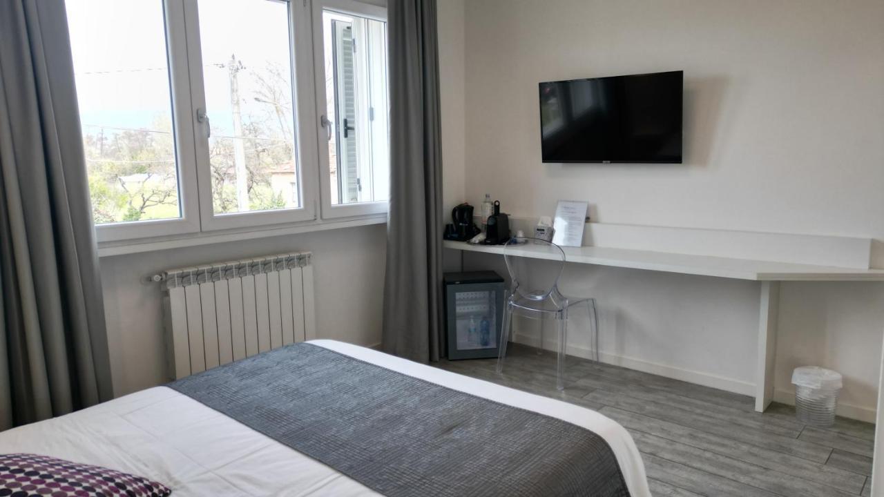 La Brise Hotel Марина ди Пиетрасанта Екстериор снимка