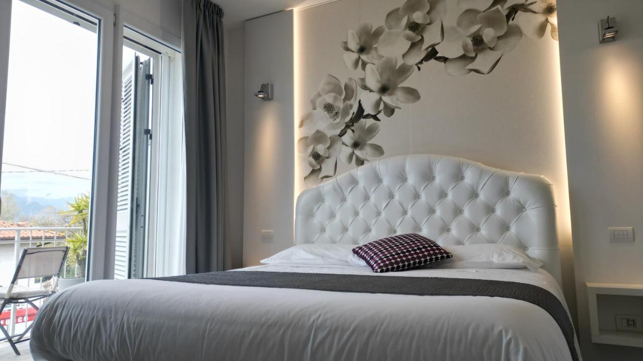 La Brise Hotel Марина ди Пиетрасанта Екстериор снимка